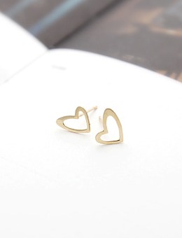 [10K Gold] 뾰족라인하트 귀걸이 (한쌍)